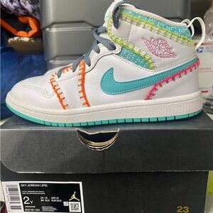 Nike White and Blue Sneakers Vibrant Design